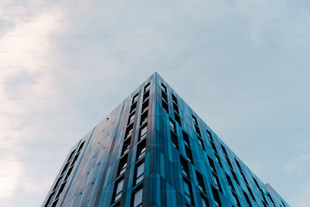 8月中国制造业PMI升至49.4%